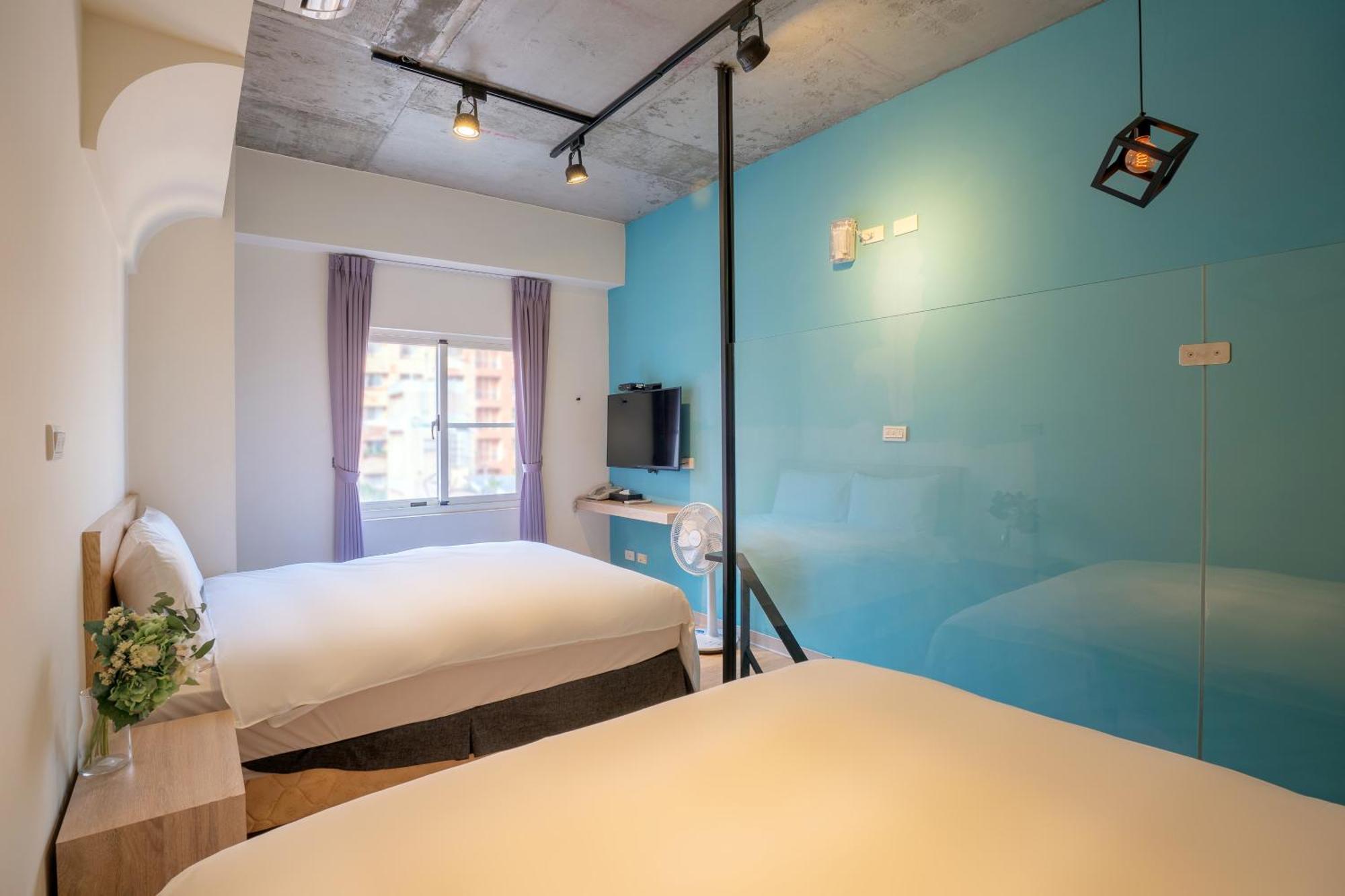 Check Inn Express Taichung Yizhong Exterior foto