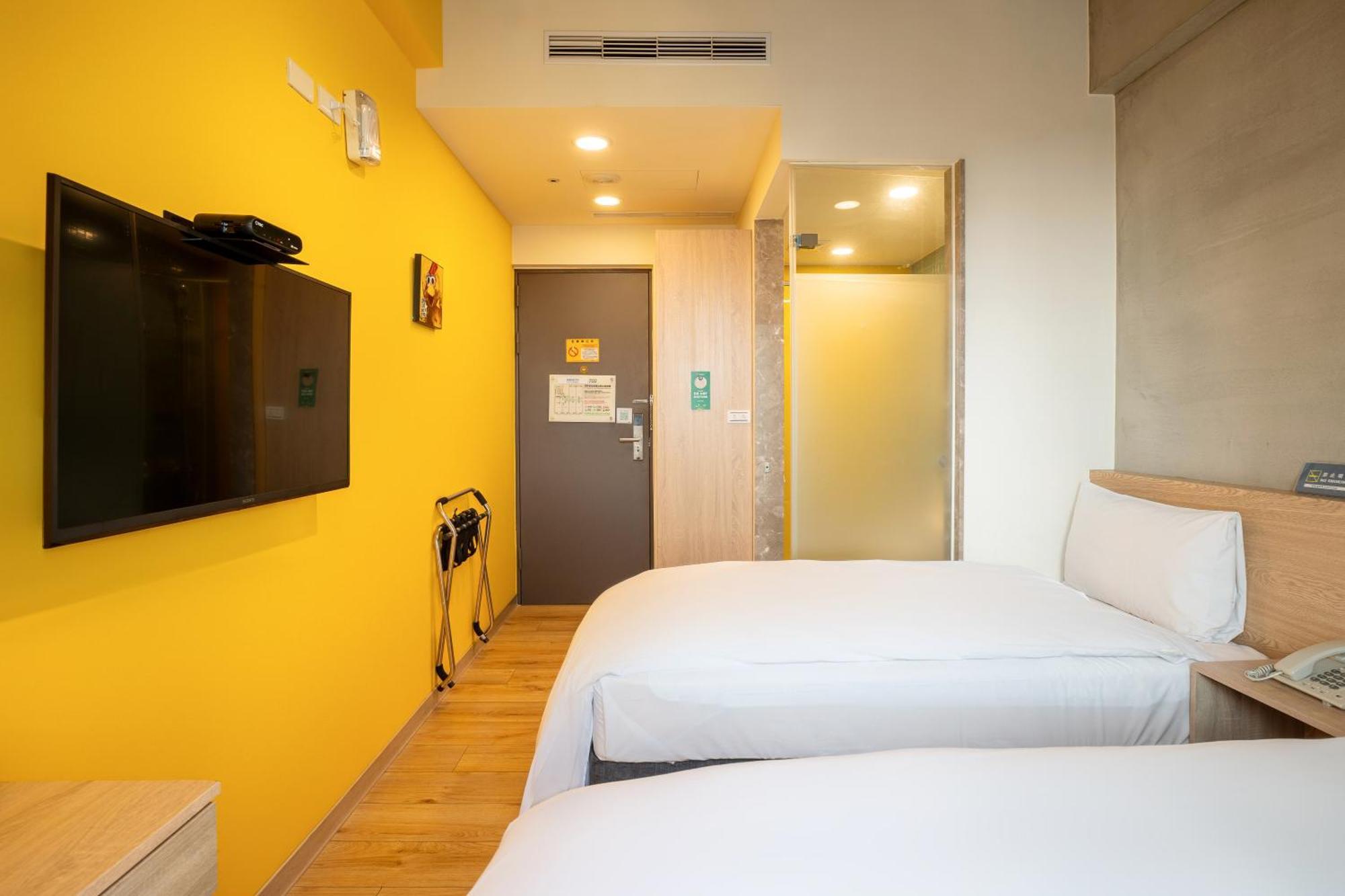 Check Inn Express Taichung Yizhong Exterior foto